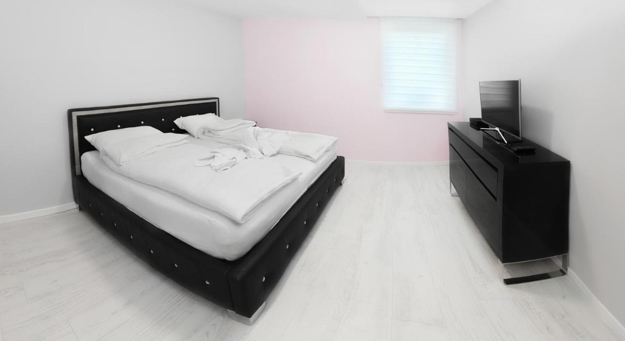 Corso Lux Apartman Gyula Exteriér fotografie